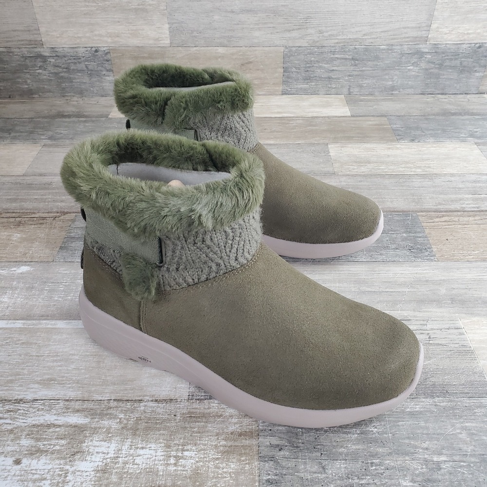 Skechers On The Go City 2 Womens Ankle Boots Size 9 Wide Olive Cozy Vibe Fur